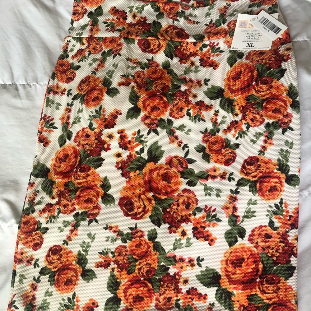 NWT Lularoe Cassie